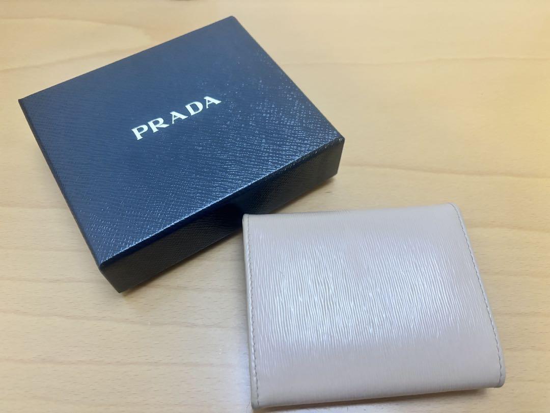 PRADA ライトブルー 三つ折り財布 箱付き PRADA新作SAFFIANO二つ折り財布ASTRALEライトブルー/1ML018_QHH