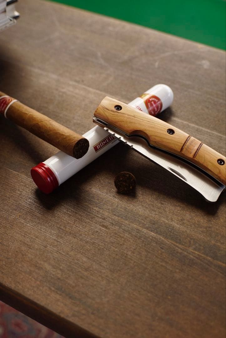 超 シガーカット ナイフ ウッドハンドルラスト1本! 日本未発売新品、♥