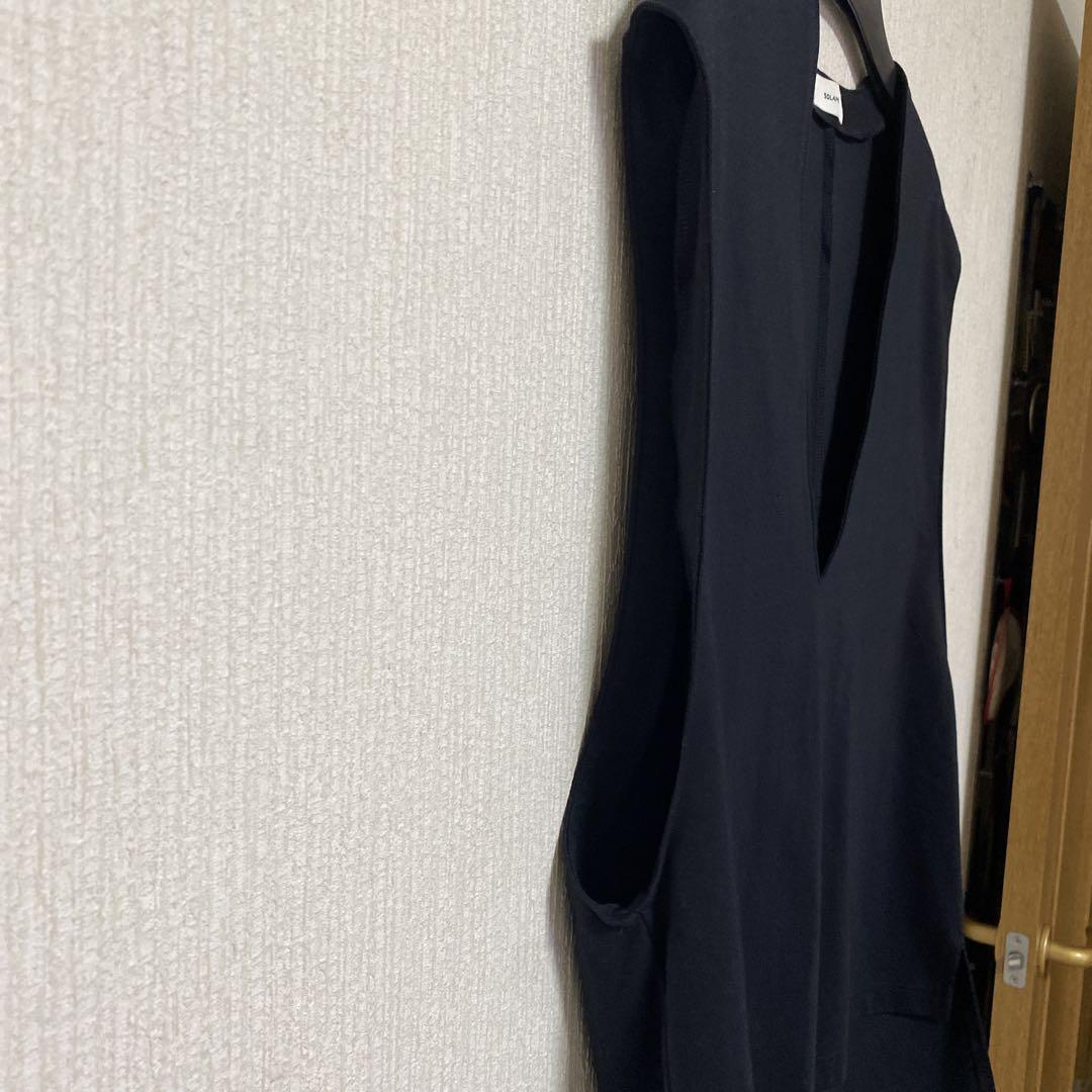 こころ　　ソラモナ　モッツァレラストレッチ　Vネック　ベスト　黒