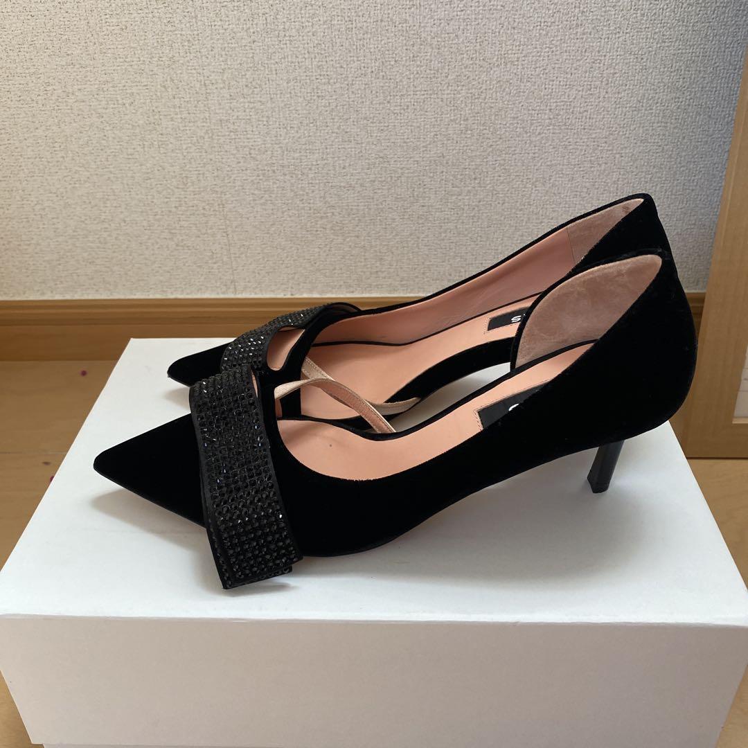 ROCHAS ブラック ポインテッドトゥパンプス