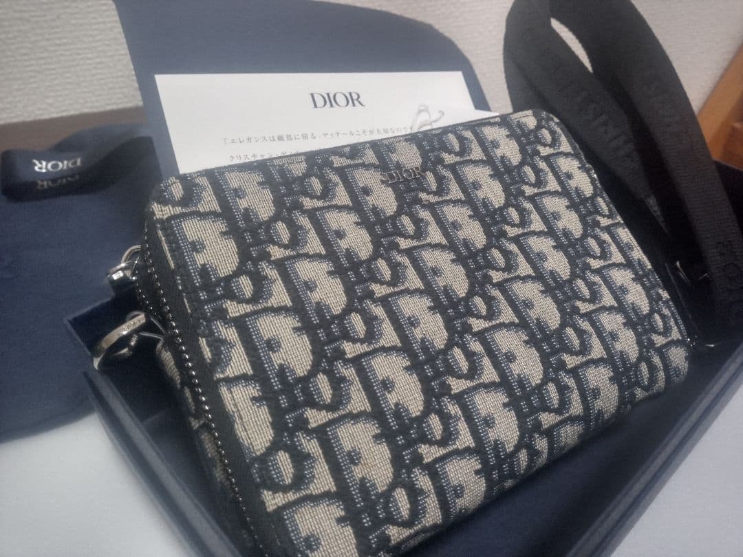 豊富な品豊富な品DIOR 2ESCA326VLM ショルダーストラップ付き ポーチ