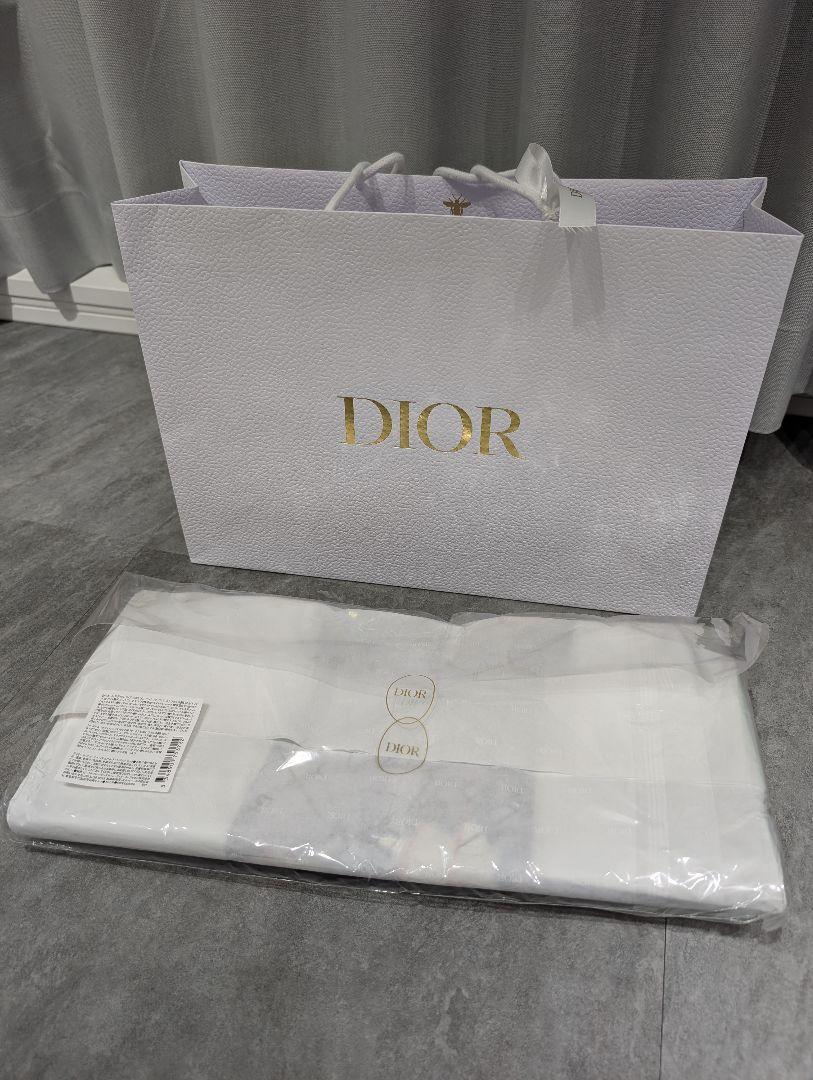【新品】DIORプラチナ会員　バースデーギフト　トートバッグ　3点セット 人気ブランドの ディオール プラチナ会員 バースデーギフト 3点