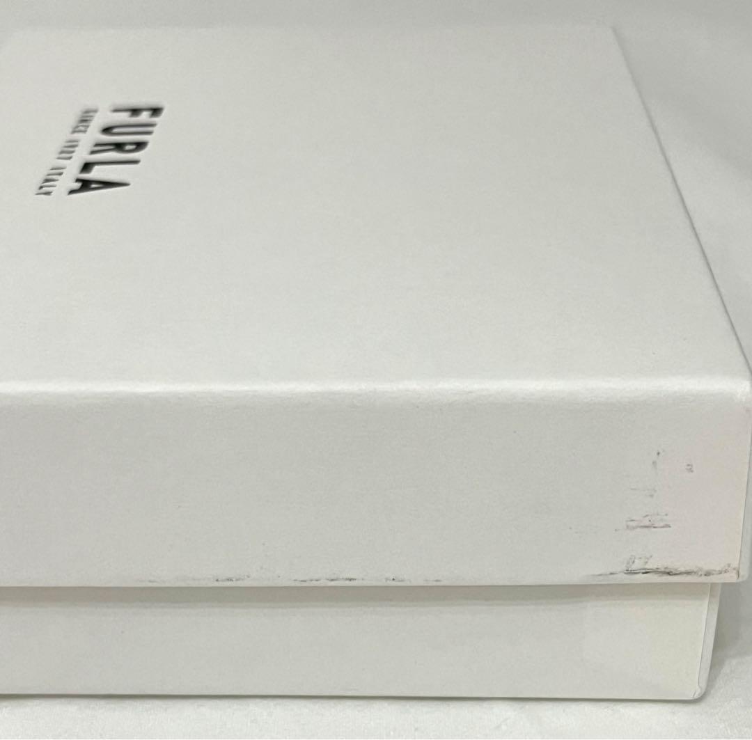 FURLA カメリア CAMELIA M コンパクトウォレット 二つ折り財布