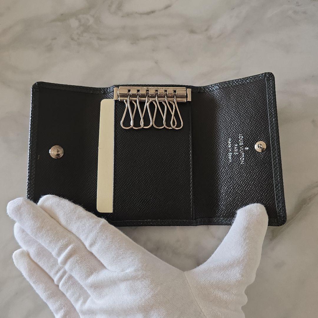 Louis Vuitton タイガ レザー キーケース