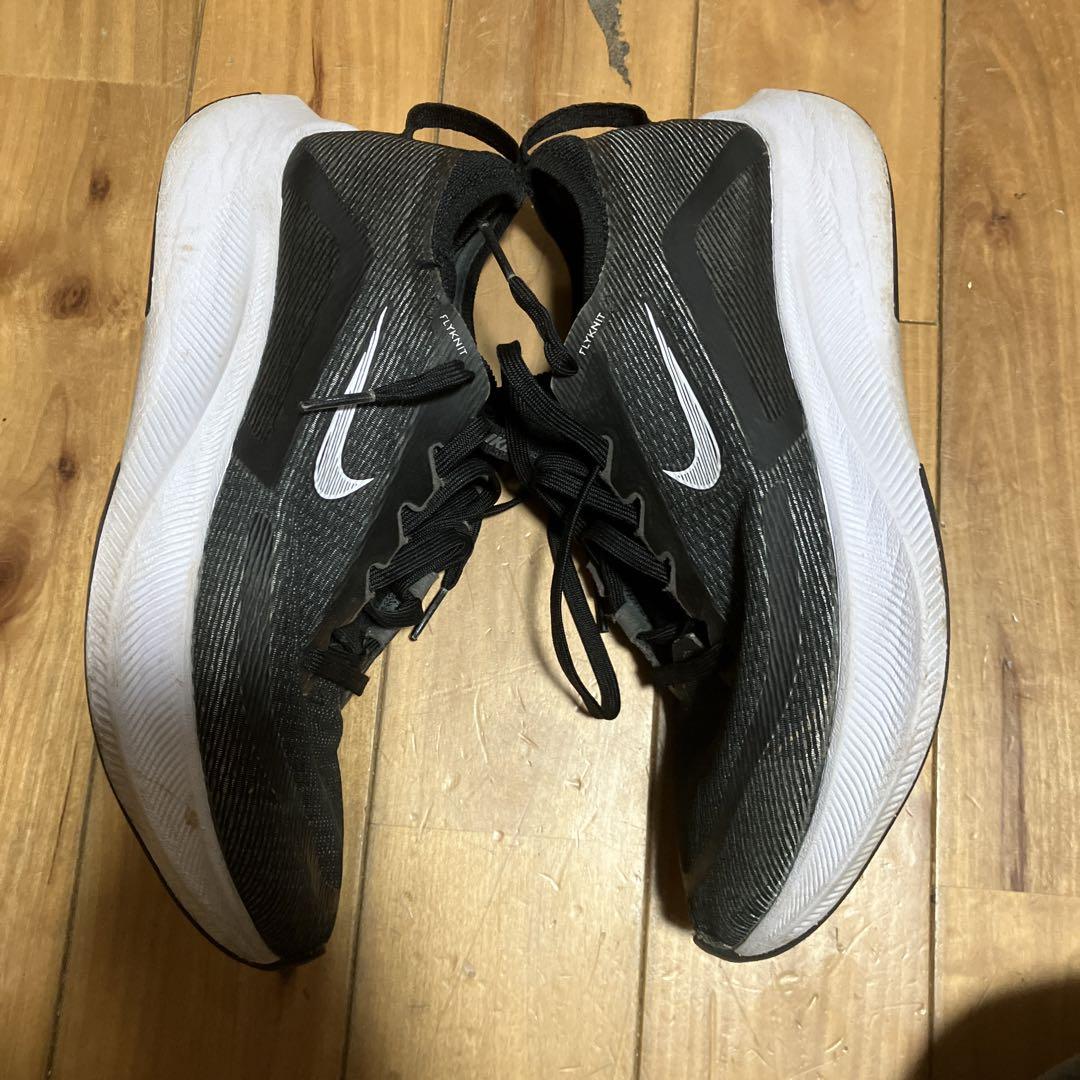 ♠ NIKE