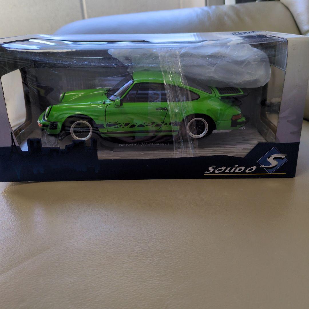 ソリド　1/18 Porsche 911 (1973) Carrera 3.2