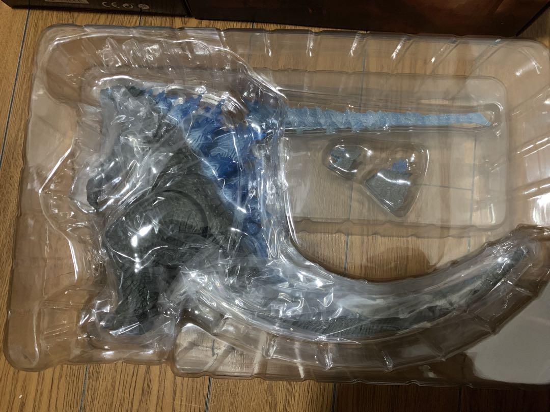 HIYA TOYS NECA ネカ ゴジラ モスラ ムートー　MUTO