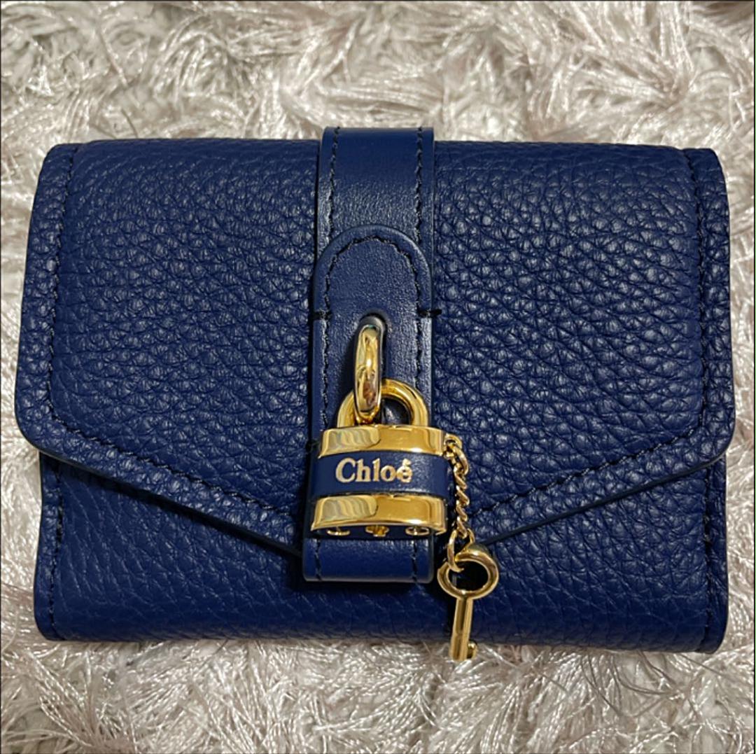 ブラック系豪華 ゆきだるま様【新品】Chloe ABY折りたたみ財布 海外ブランド Chloeの折りたたみ財布。 折り財布