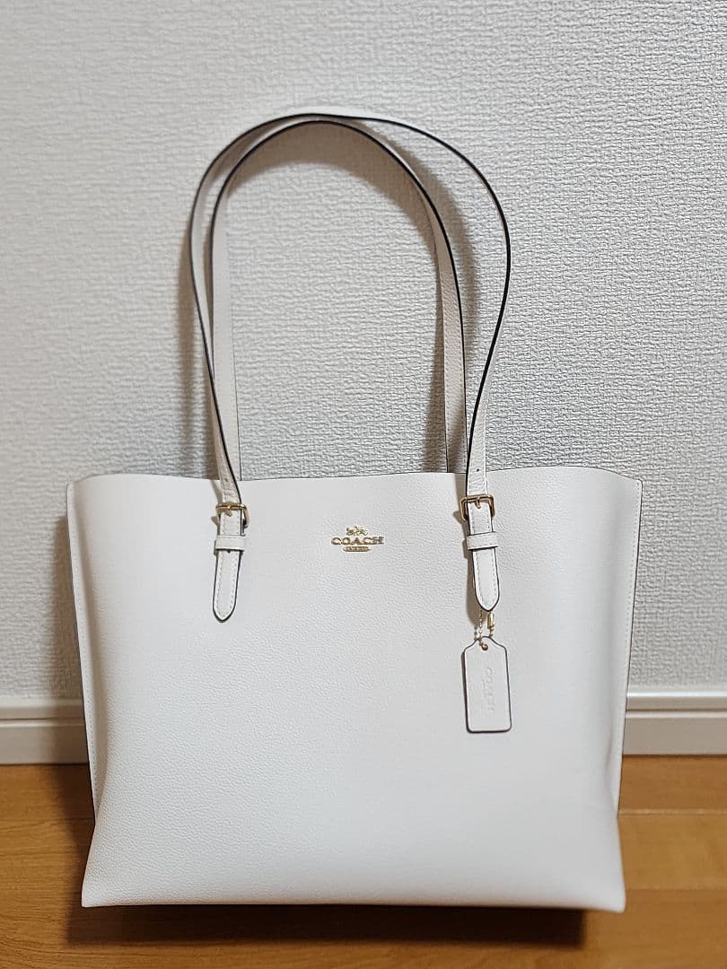 交渉可 COACH ホワイトレザー トートバッグ
