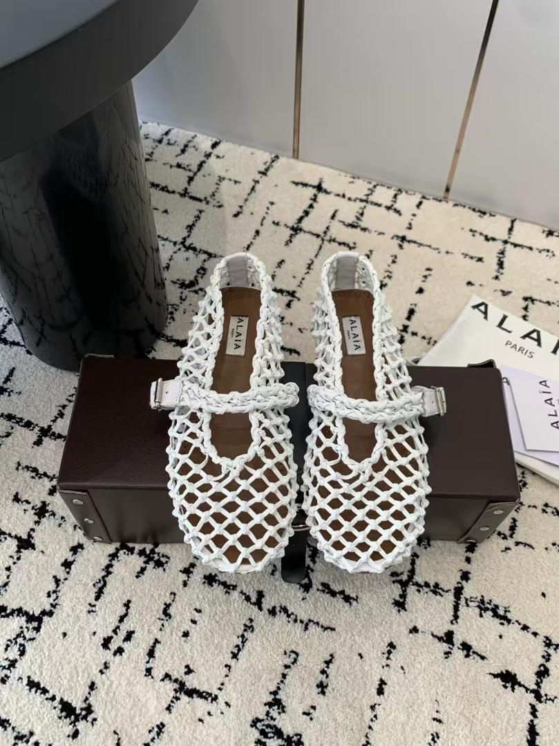 Alaia フレ―デッド ラムスキン バレエシューズ