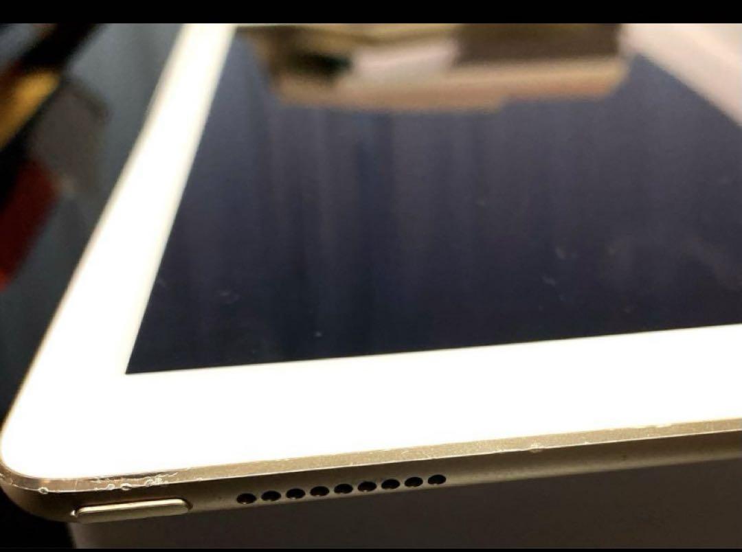 ✟ iPad