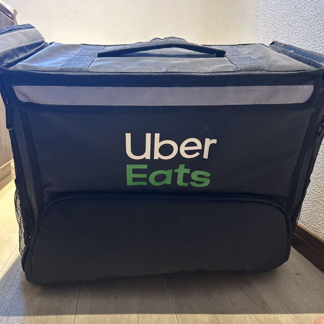 配達用バック　Uber あのUber Eats配達用バッグが機能的ポーチに！ランチボックスを