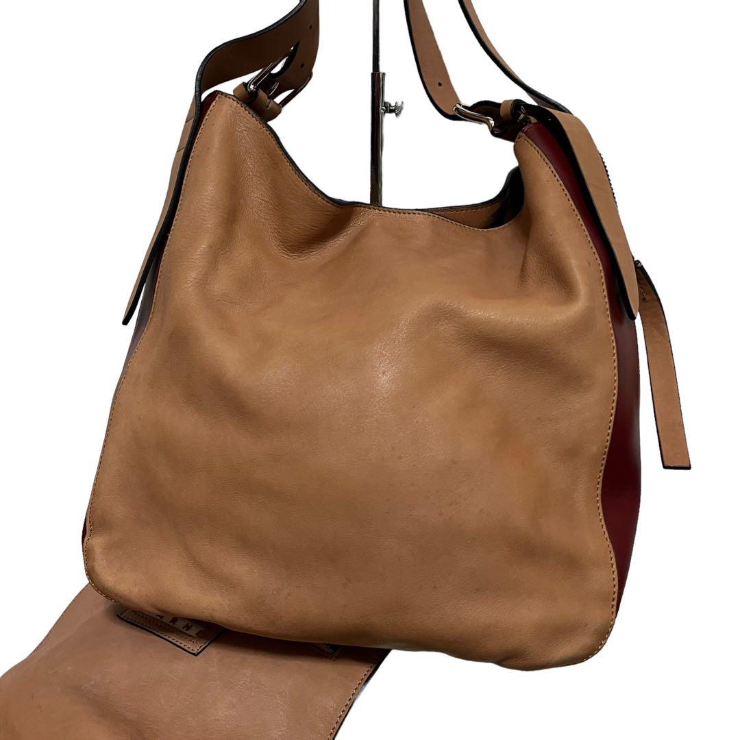希少 MARNI バイカラー レザー ハンドバッグ 金具 ポーチ付き ゴールド