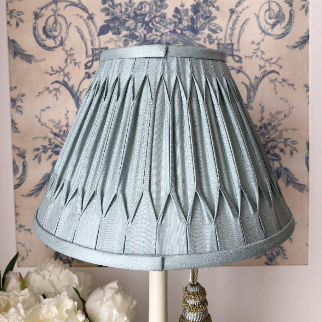 ローラアシュレイ ランプ&シェードセット lara duck egg - メルカリ