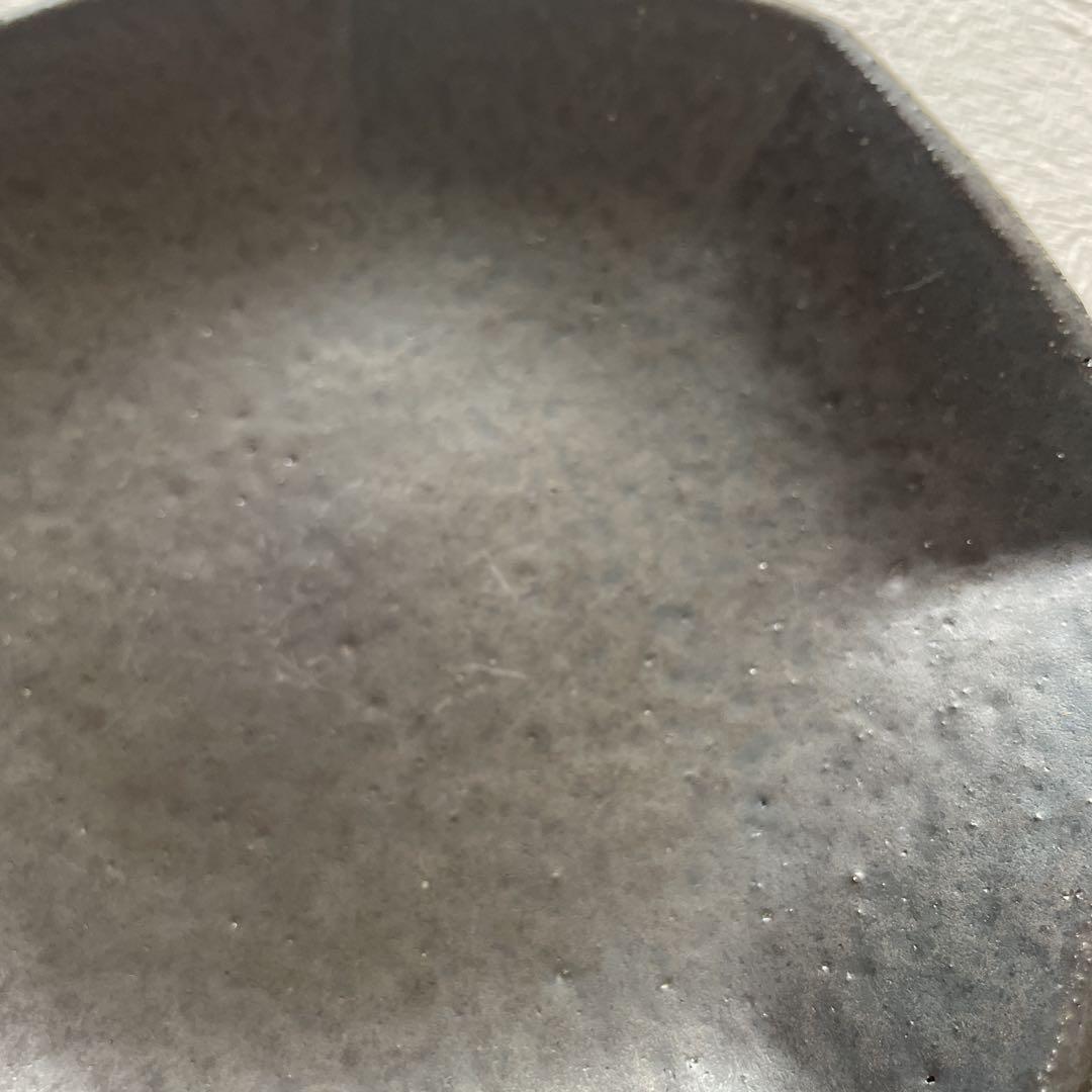 村上躍　黒鉄釉八角皿 17×3