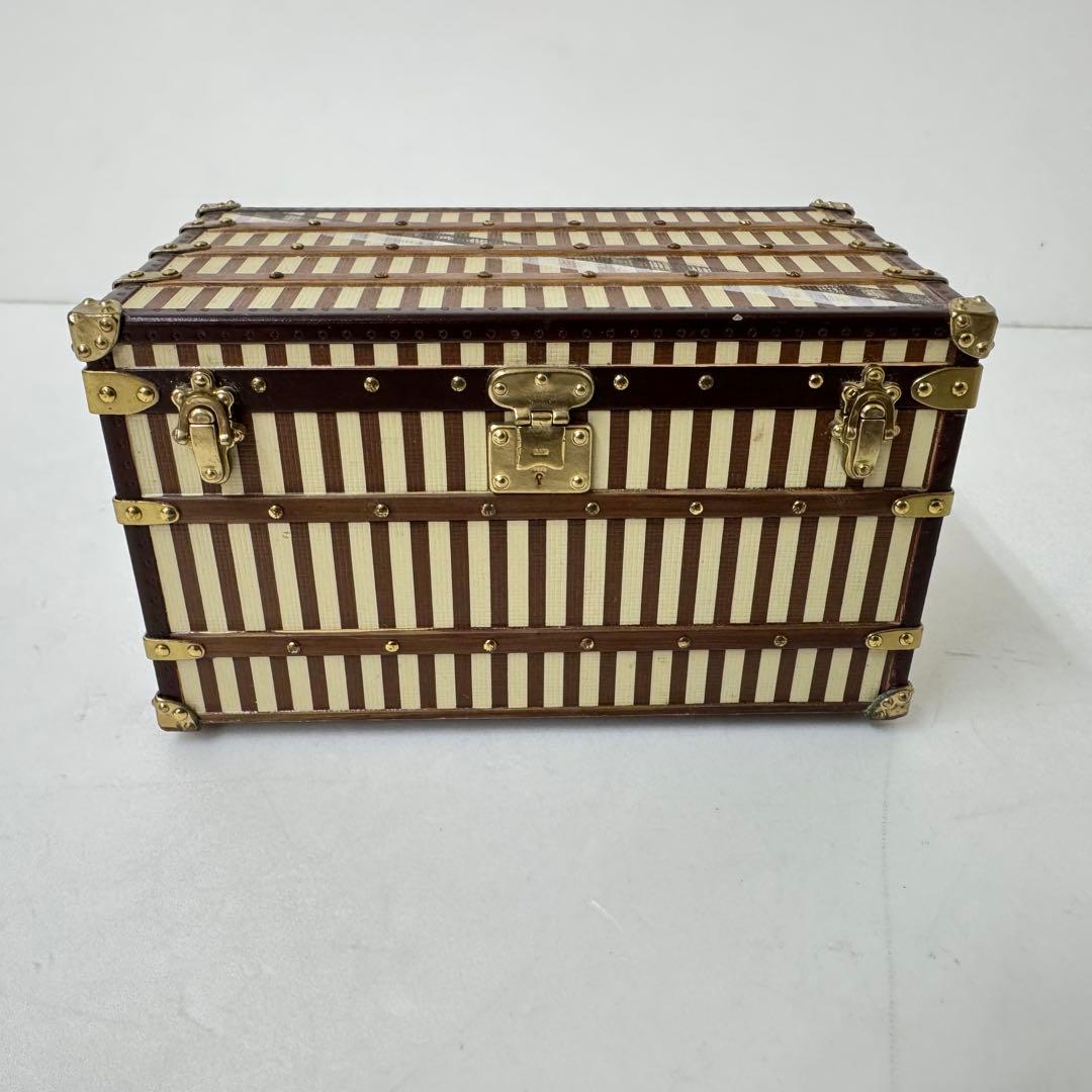 LouismVuitton ノベルティ トランク 小物入れ - メルカリ