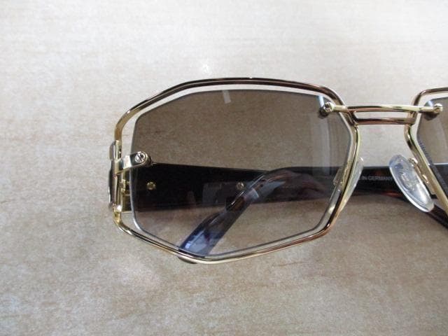 に初値下げ! CAZALカザール ドイツ製 サングラスMOD.920-003メンズ