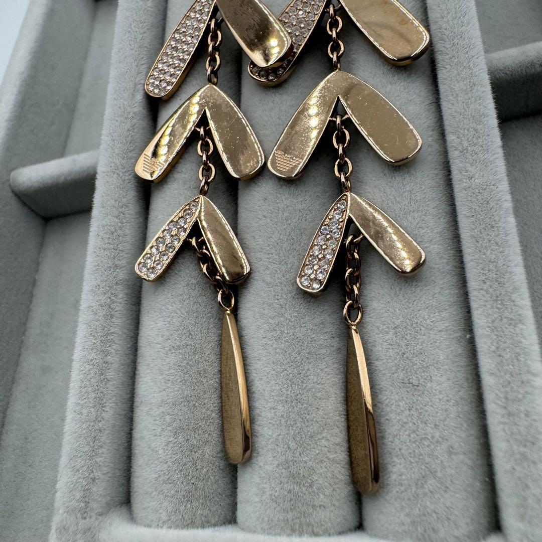 ARMANI ピアス