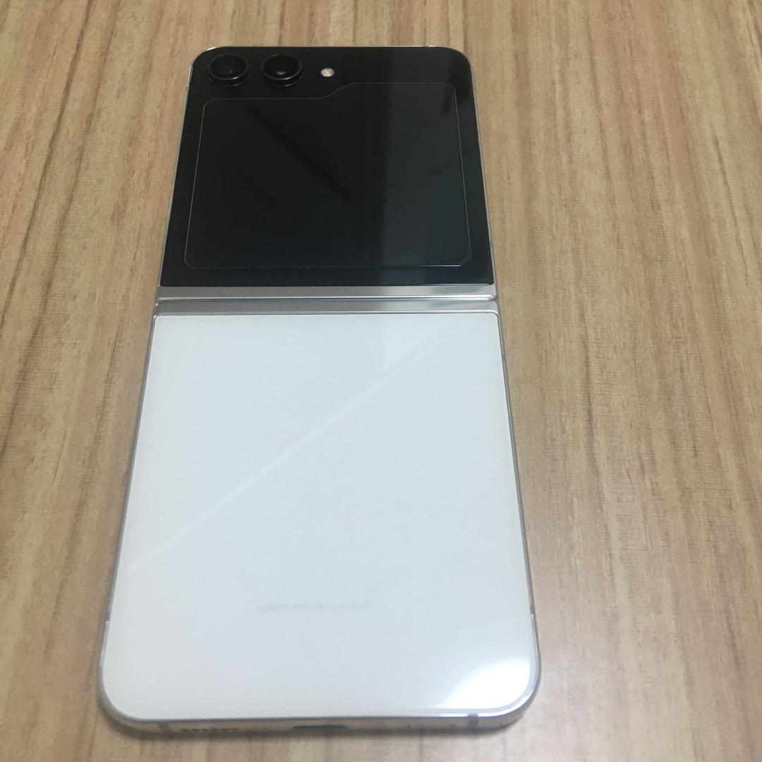 galaxy z flip 5 クリーム　8GB 512GB　韓国版
