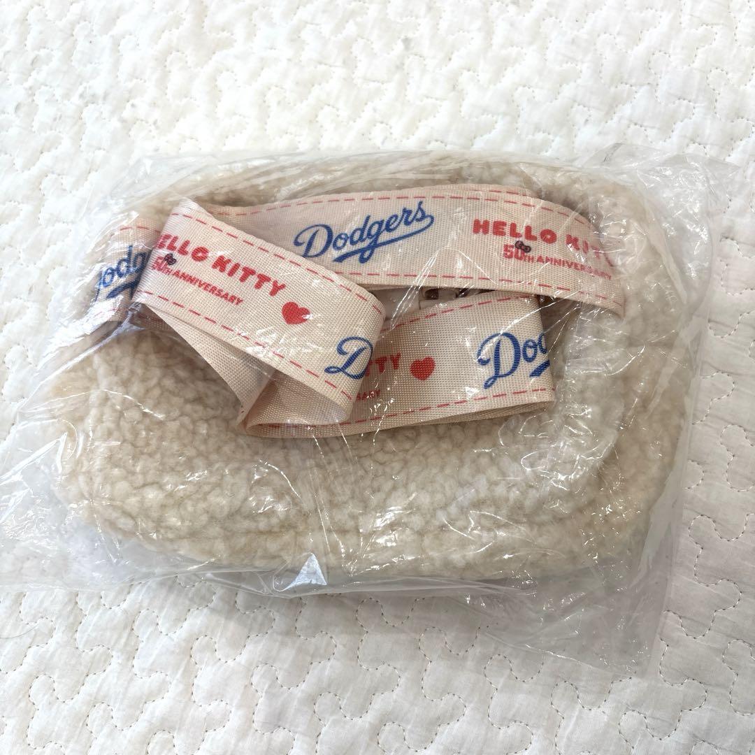 【非売品】Dodgers ドジャース ハローキティナイト ポシェット