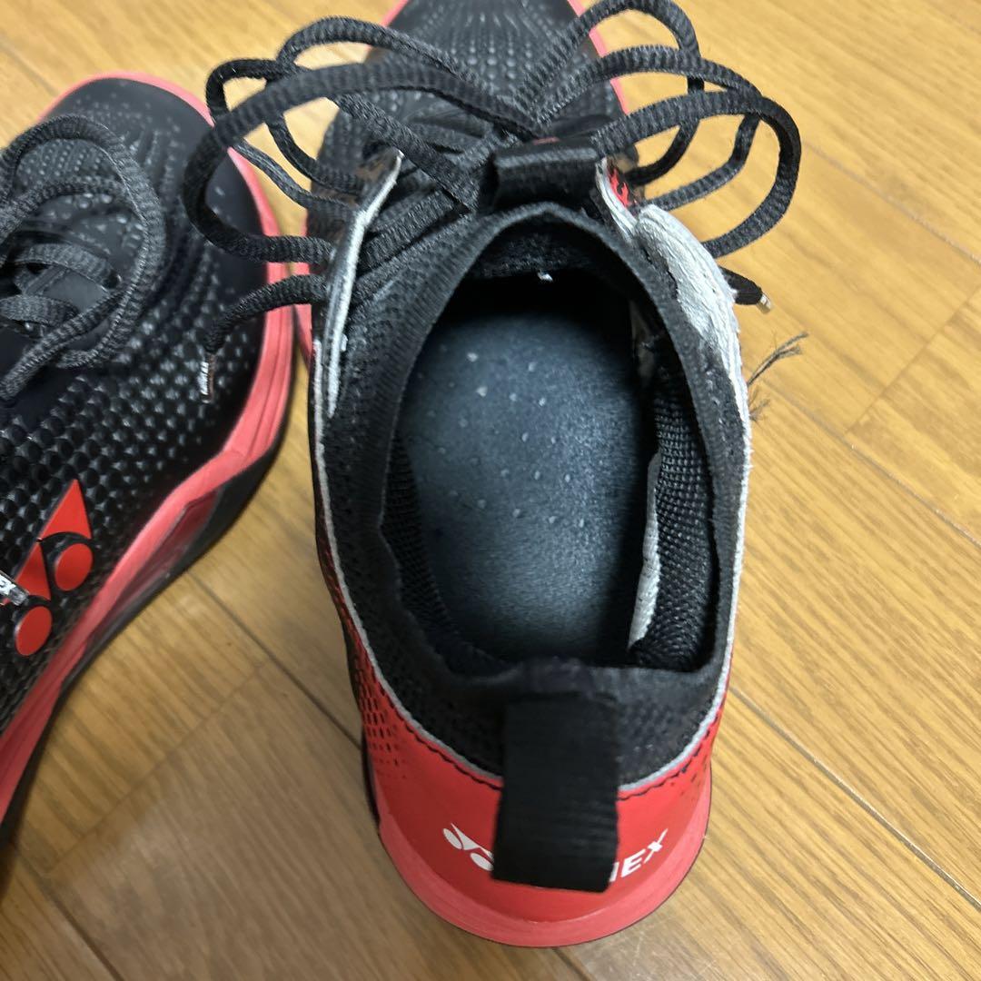 バドミントンシューズ　パワークッション　エクリプションＺ24センチ