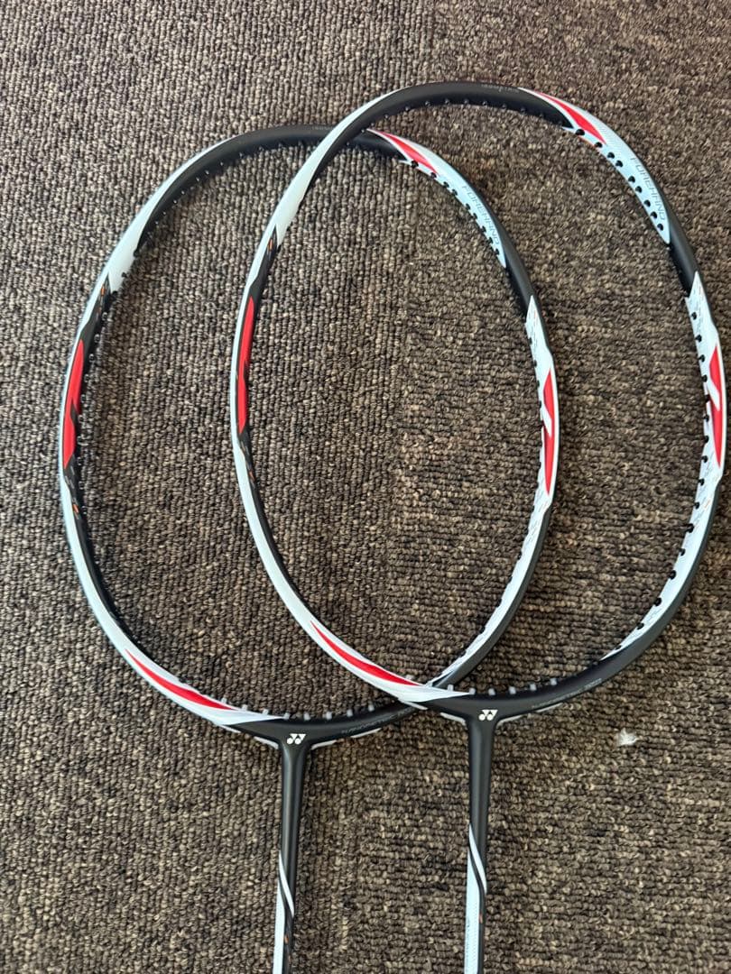 THRUSTER II バドミントンラケット 黒と紫 VICTOR Thruster