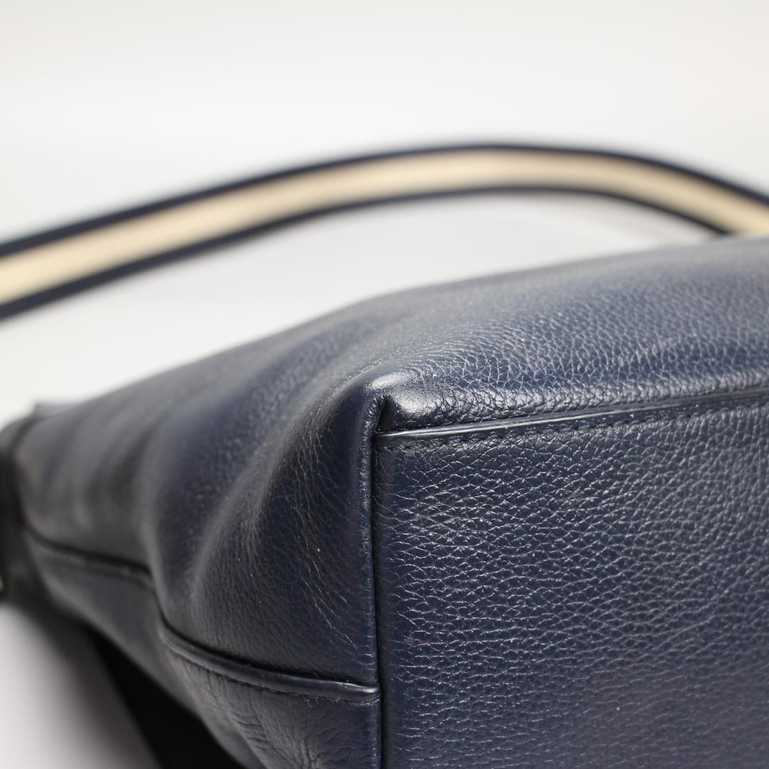 COACH コーチ レザー ショルダーバッグ メッセンジャーバッグ 紺