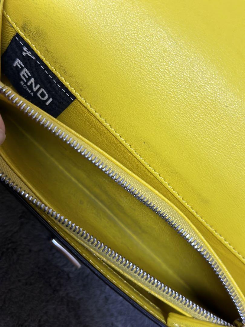 FENDI イエロー 二つ折り財布 本体 小物