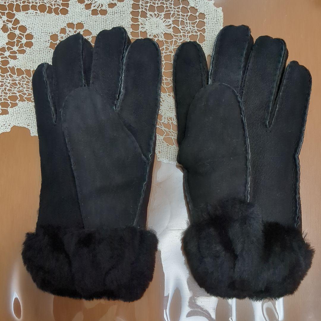 UGG ブラック　手袋　美品