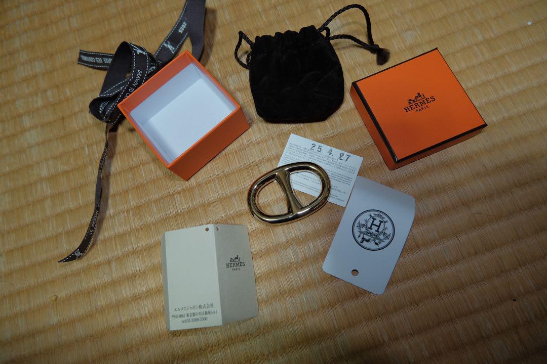新品HERMES エルメス　ゴールド スカーフリング 付属品あり