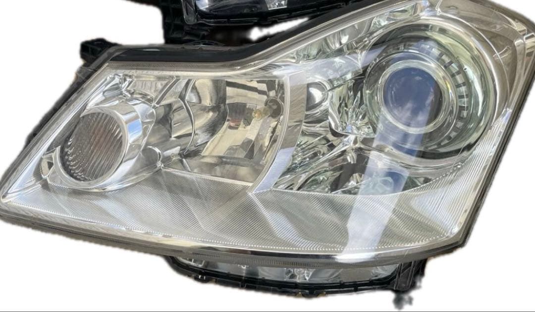 日産　ニッサン　　前期50フーガ xv ヘッドライト