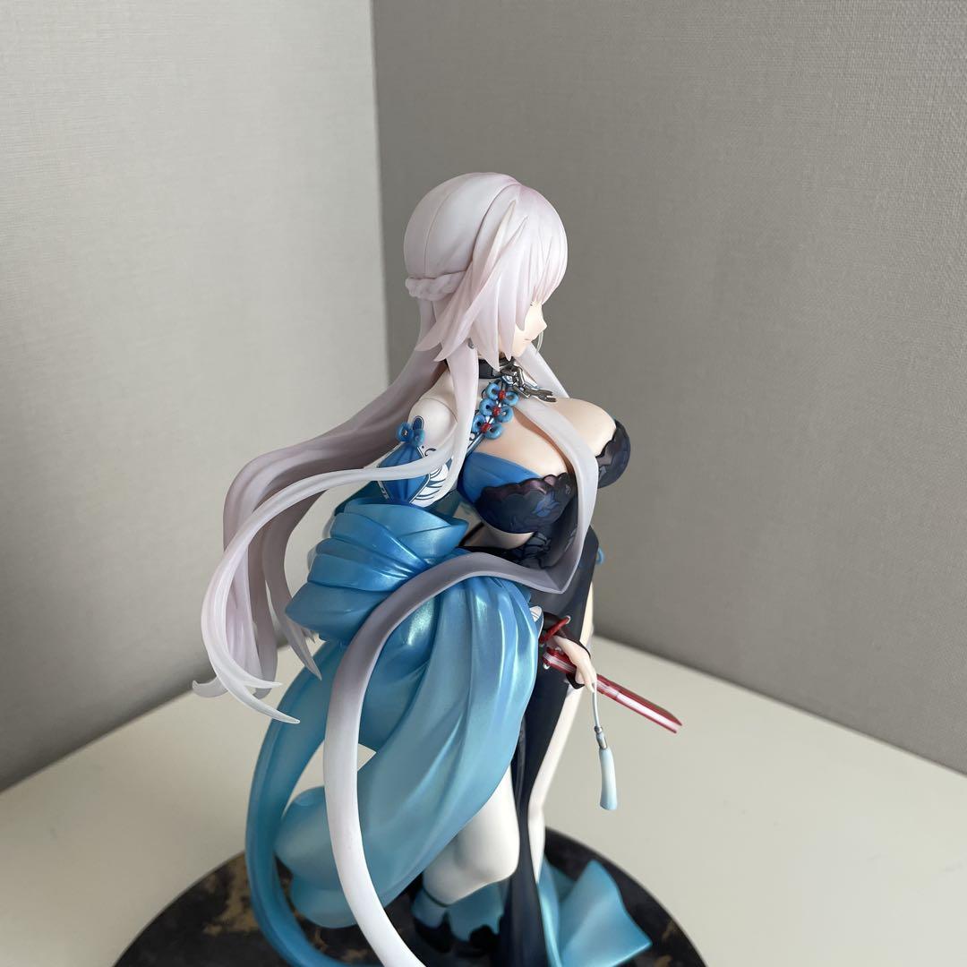 VI8147開封済　アズールレーンベルファスト 彩雲の薔薇Ver. Amazon.com: Alter Azur Lane: Belfast Roses of Iridescent