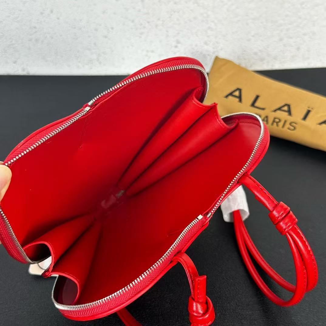 Alaïa le coeur ハート型ショルダーバッグ