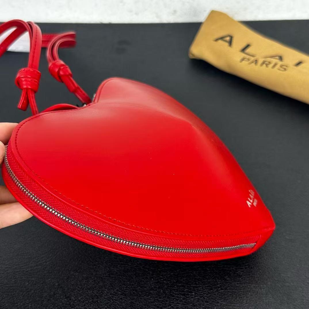 Alaïa le coeur ハート型ショルダーバッグ