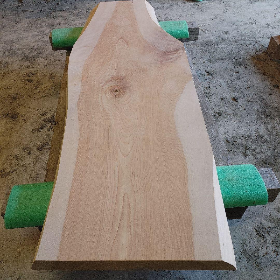 送料込み　桂　カツラ　一枚板　無垢材　天板　テーブル　カウンター DIY番号70