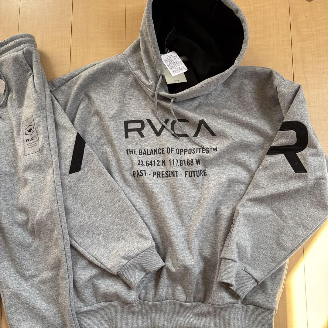 ★ RVCA