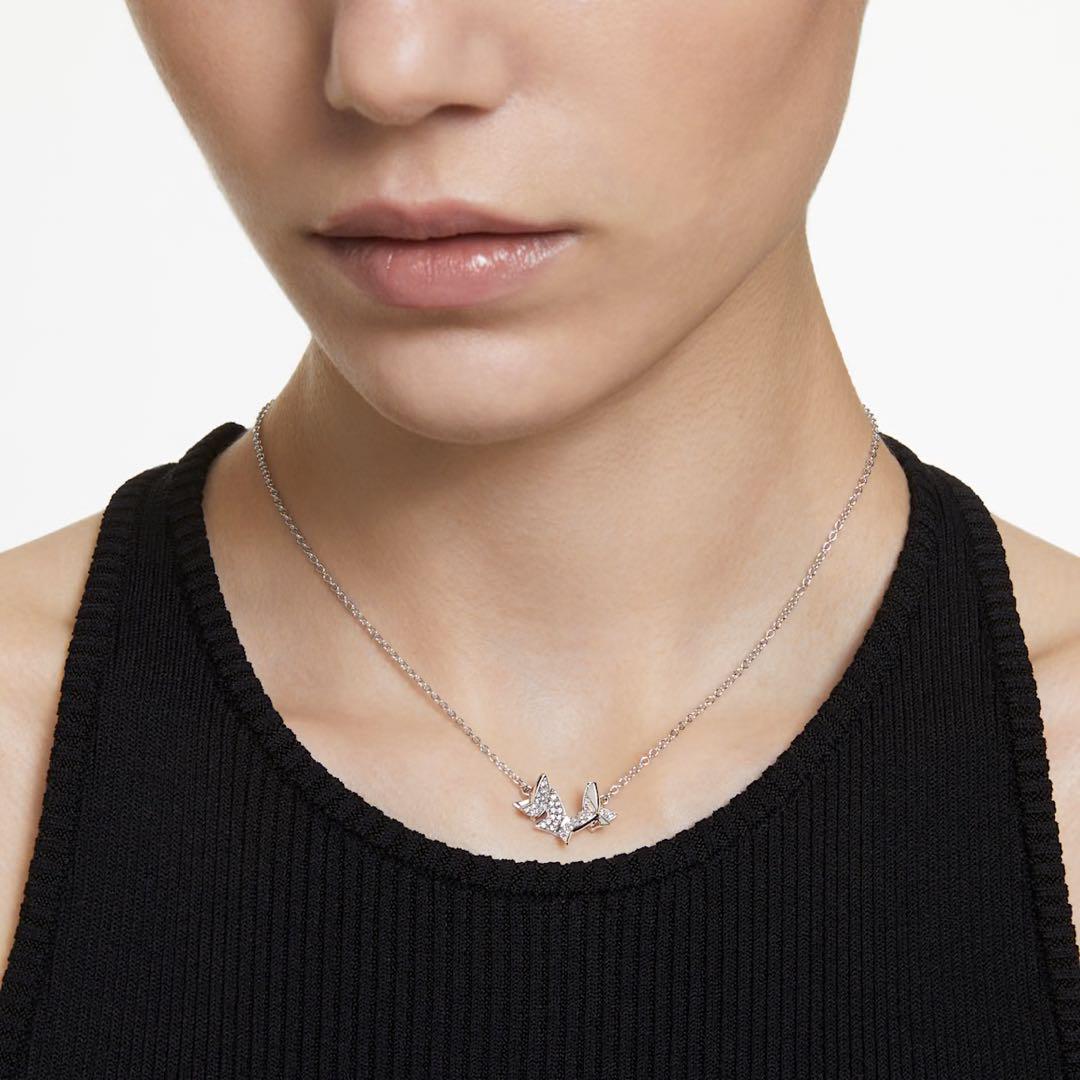 SWAROVSKI Lilia 蝶 ネックレス シルバー 箱なし SWAROVSKI Lilia 蝶 ネックレス シルバー 箱なし - メルカリ