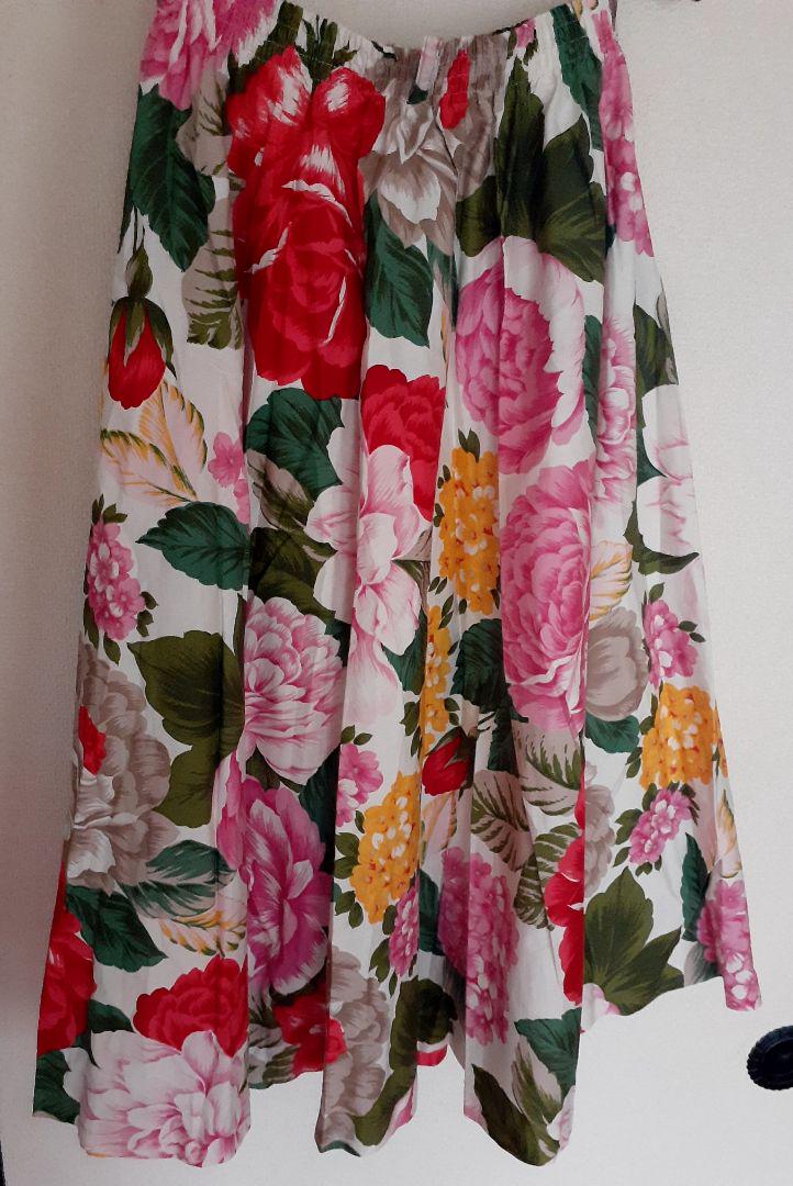 新品 Benihozuki ボタンの花 花柄 ロングスカート 日本製 花柄ロングスカート – Gracia グラシア ONLINE