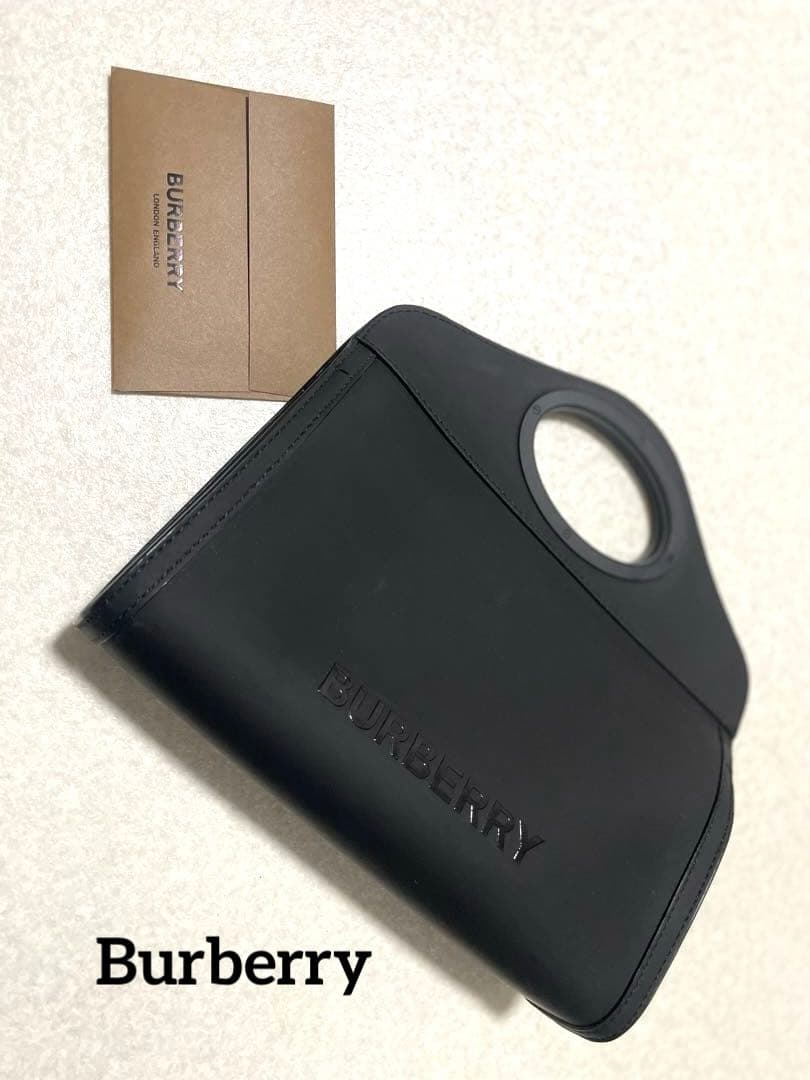 最終SALE★【超美品】BURBERRY ブラックラバーハンドバッグ