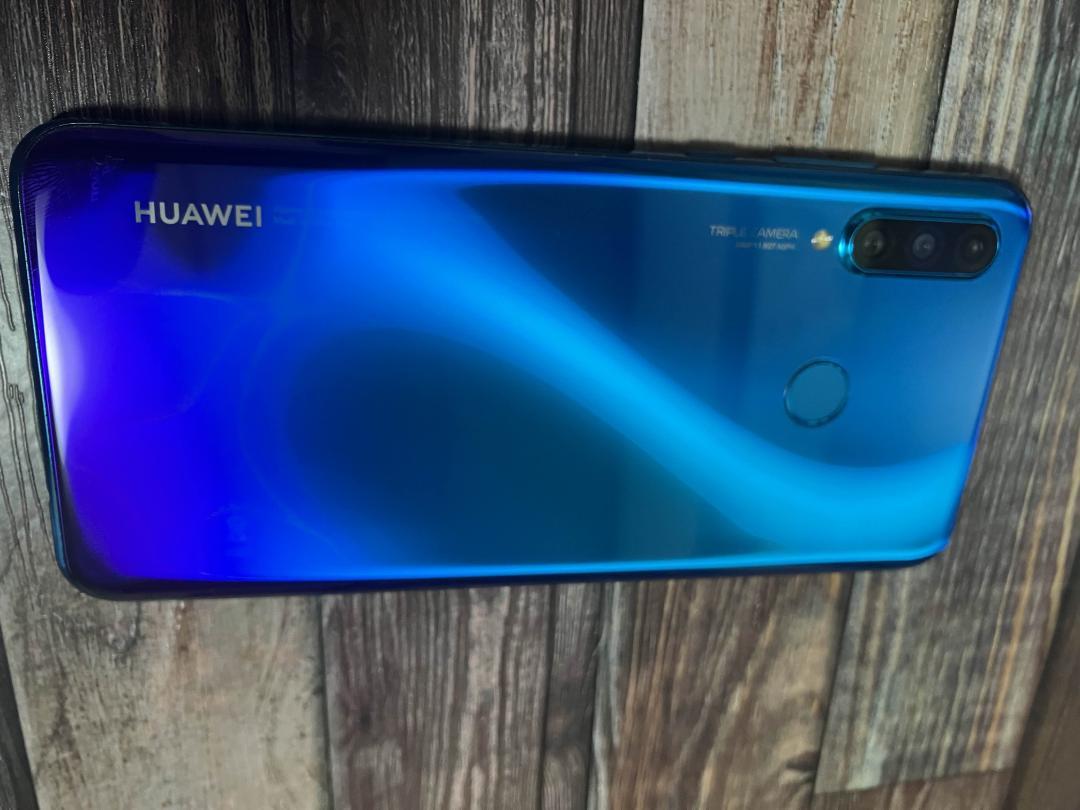 ファーウェイP30lite128GB ピーコックブルー