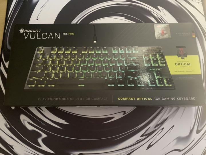 [美品] ROCCAT Vulcan TKL Pro (あと3日で出品やめます)