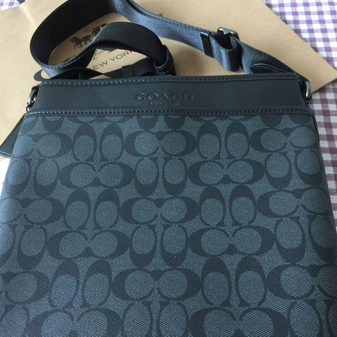 ＜COACH＞コーチバッグ ショルダーバッグ CC111 ブラックメンズバッグ