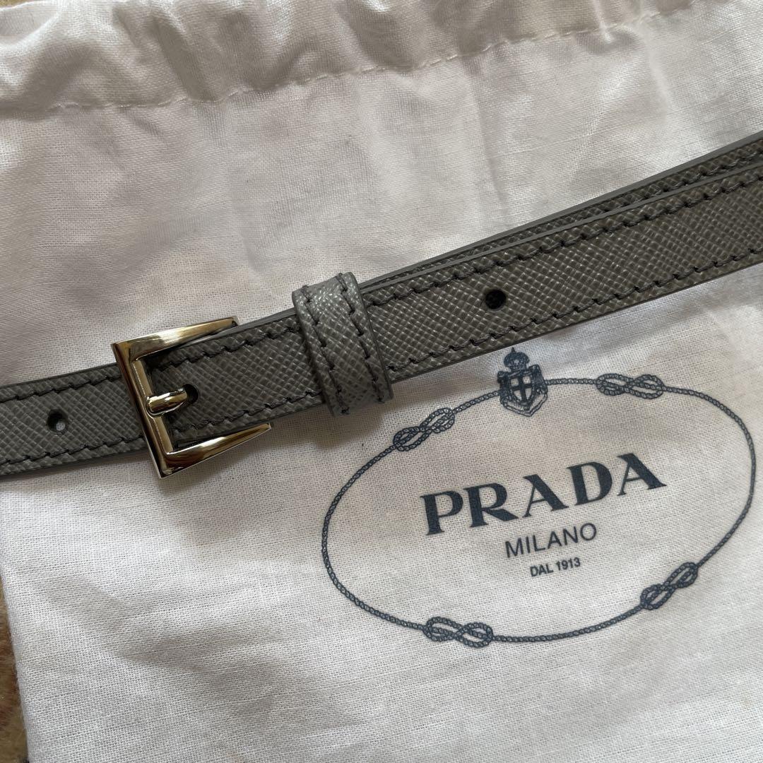 PRADA プラダ ショルダーストラップのみ 付属品 グレー - メルカリ