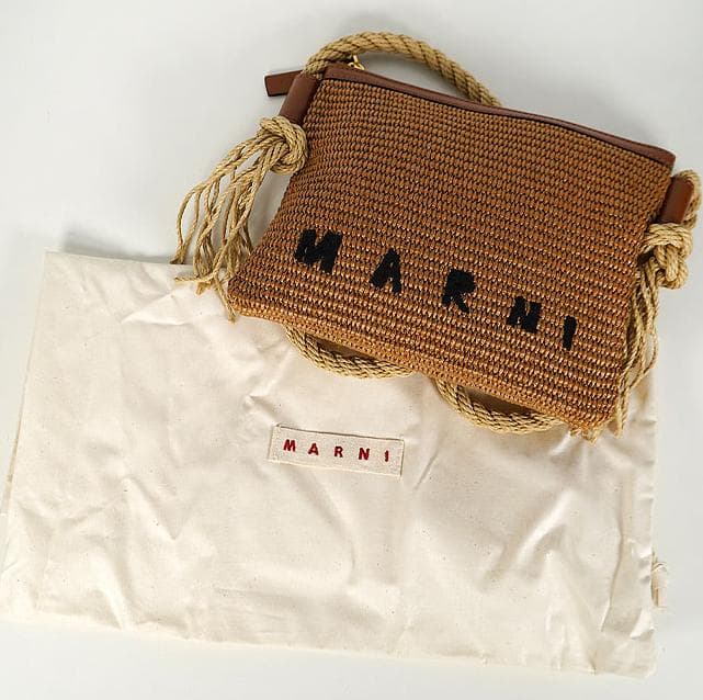 新品未使用】MARNI マルニ ショルダーバッグラフィア ポシェット | www