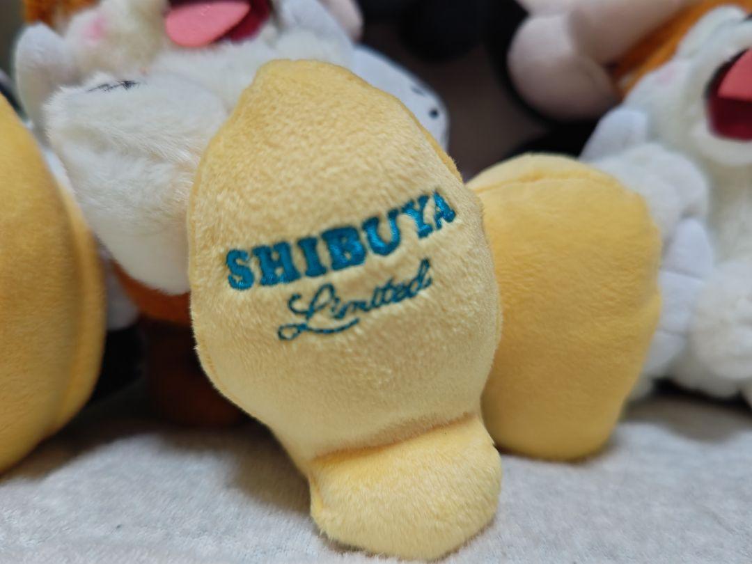【新品】渋谷限定！秋田犬を可愛がるミッキー＆ミニー　セット売り