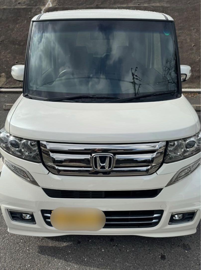 ホンダ N-BOX Custom ホワイト