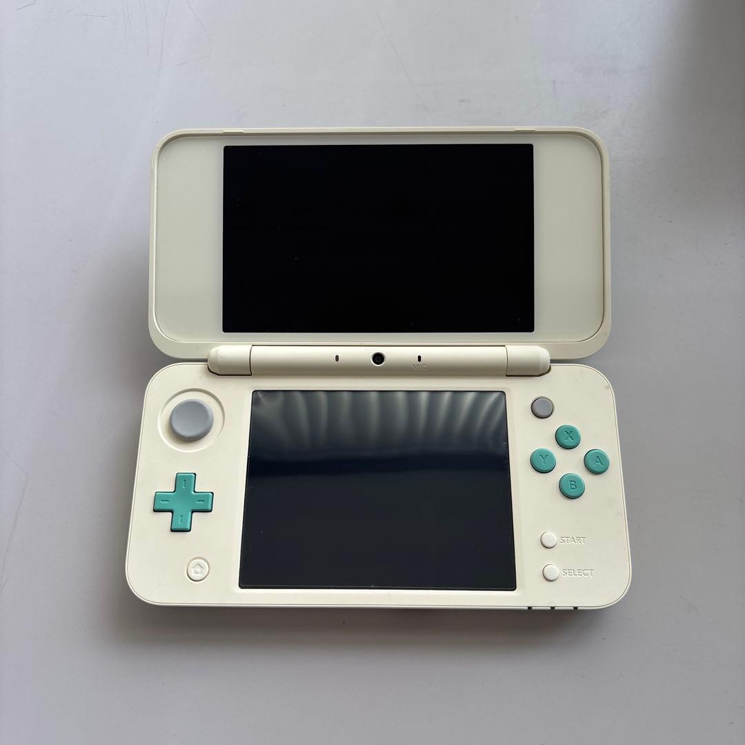 New Nintendo 2DS LL どうぶつの森 New Nintendo 2DS LL どうぶつの森