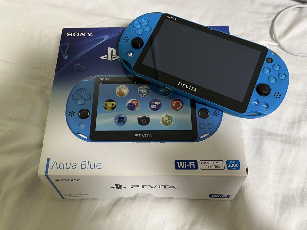 青色 PS Vita 本体