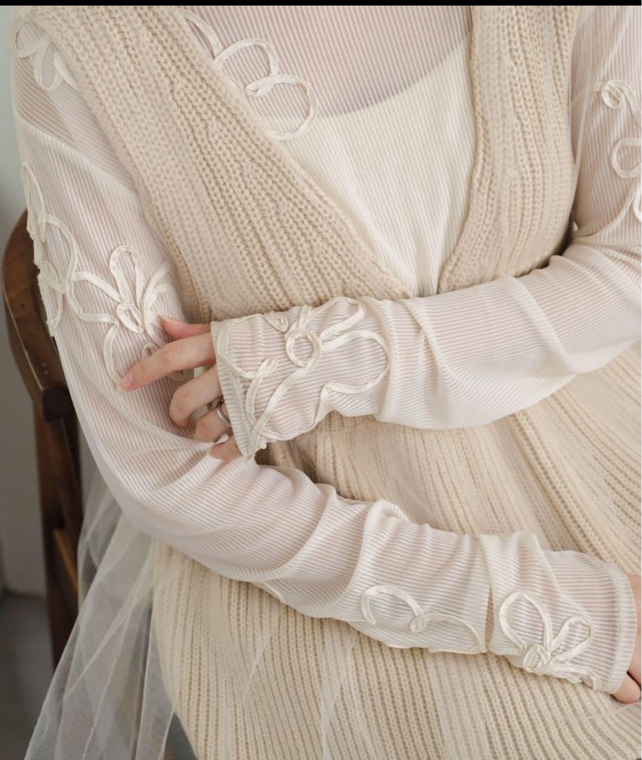 Kastane フラワーコード刺繍シアーTOPS