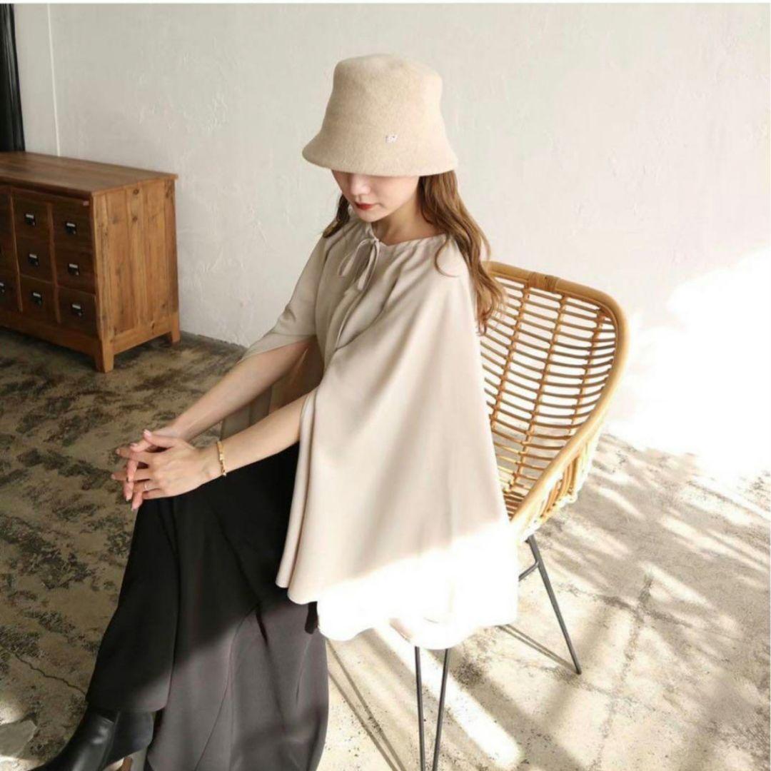 Acka flare slit blouse